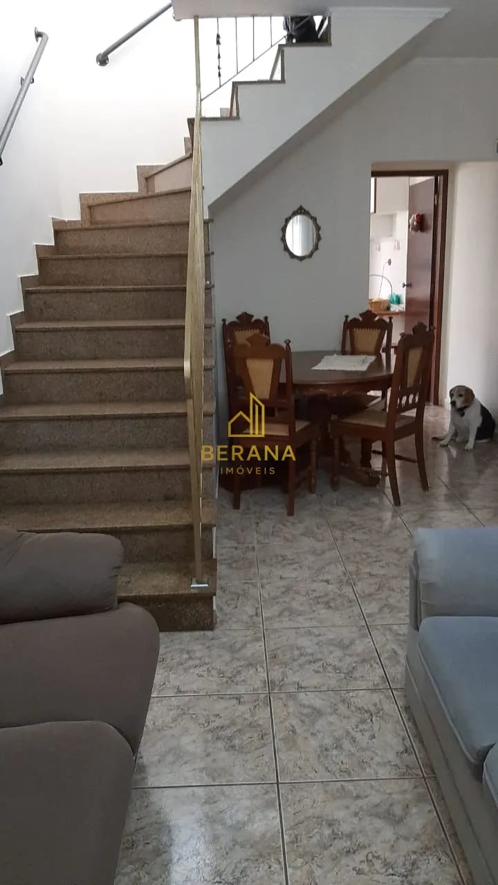 Venda = Sobrado com 3 quartos, à venda na Vila Mazzei - 126 m²