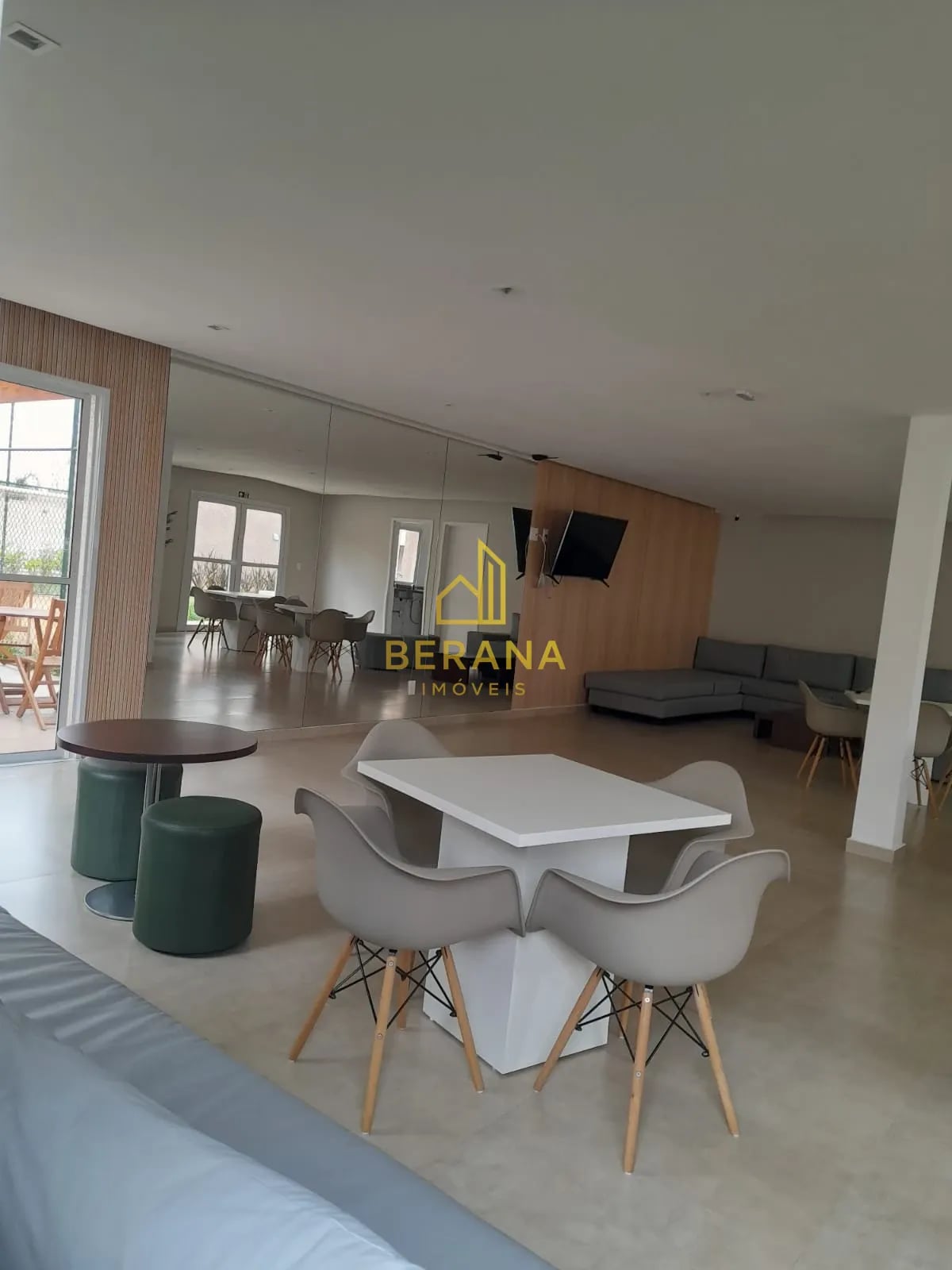Apartamento à venda | 2 dormitórios | Semi mobiliado | Vista livre | 11º andar | Vaga coberta | Lazer Completo