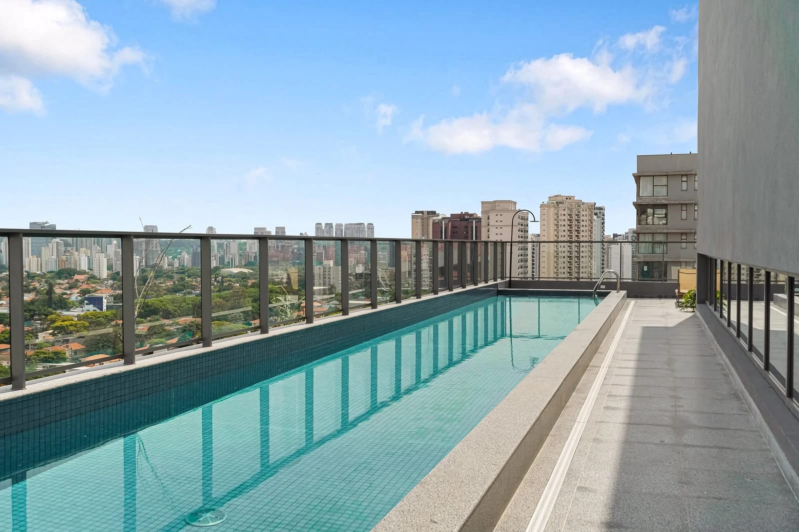 Moema - Apartamento de 40m² (NR) - Ao lado da Estação