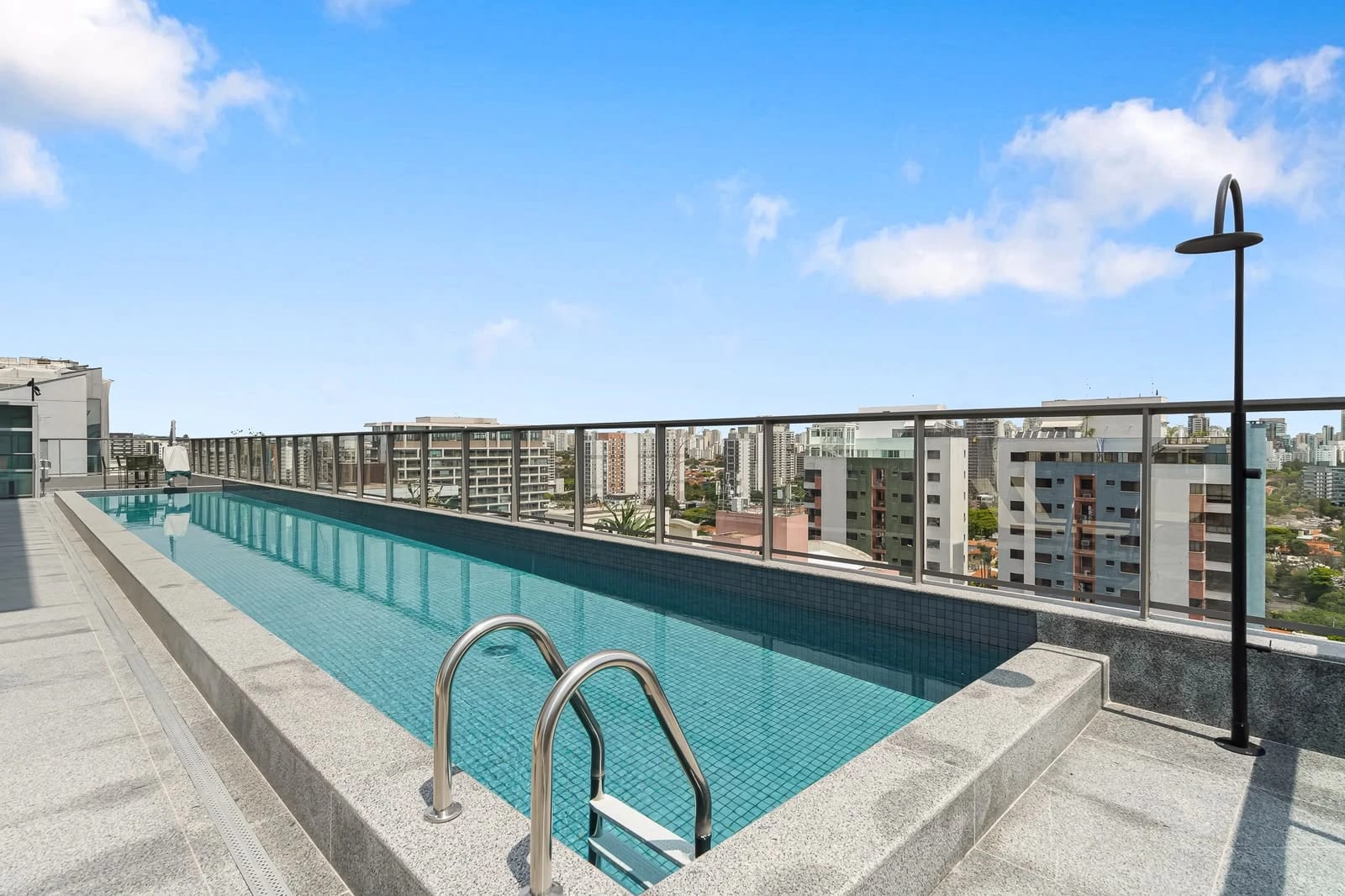 Moema - Apartamento de 35m² (R2V) - Ao lado da Estação