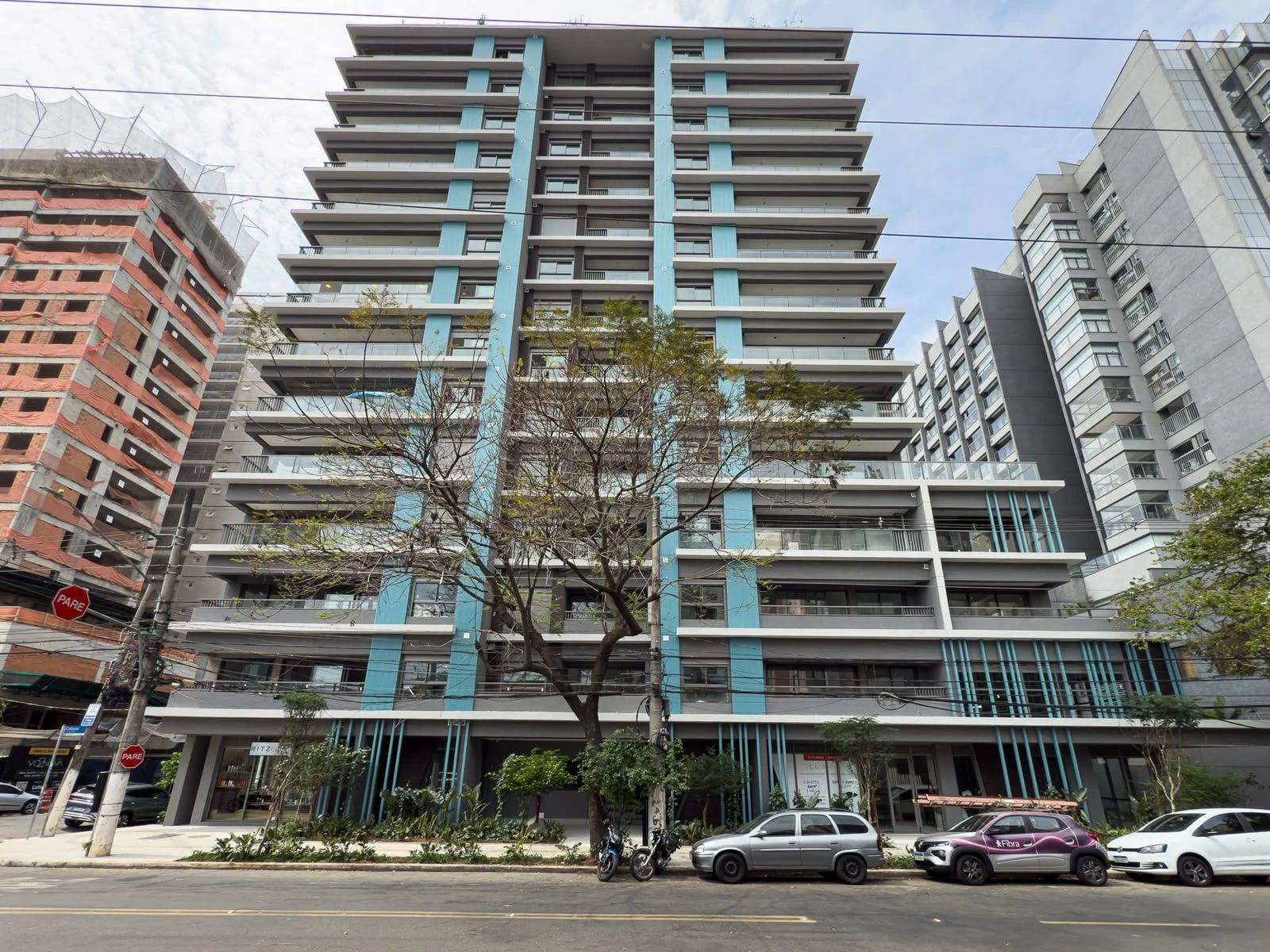 Moema - Apartamento de 32m² (R2V) - Ao lado da Estação